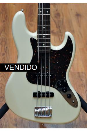 Tokai AJB97 Jazz Sound Vintage White Tokai AJB97 Jazz Sound Vintage White